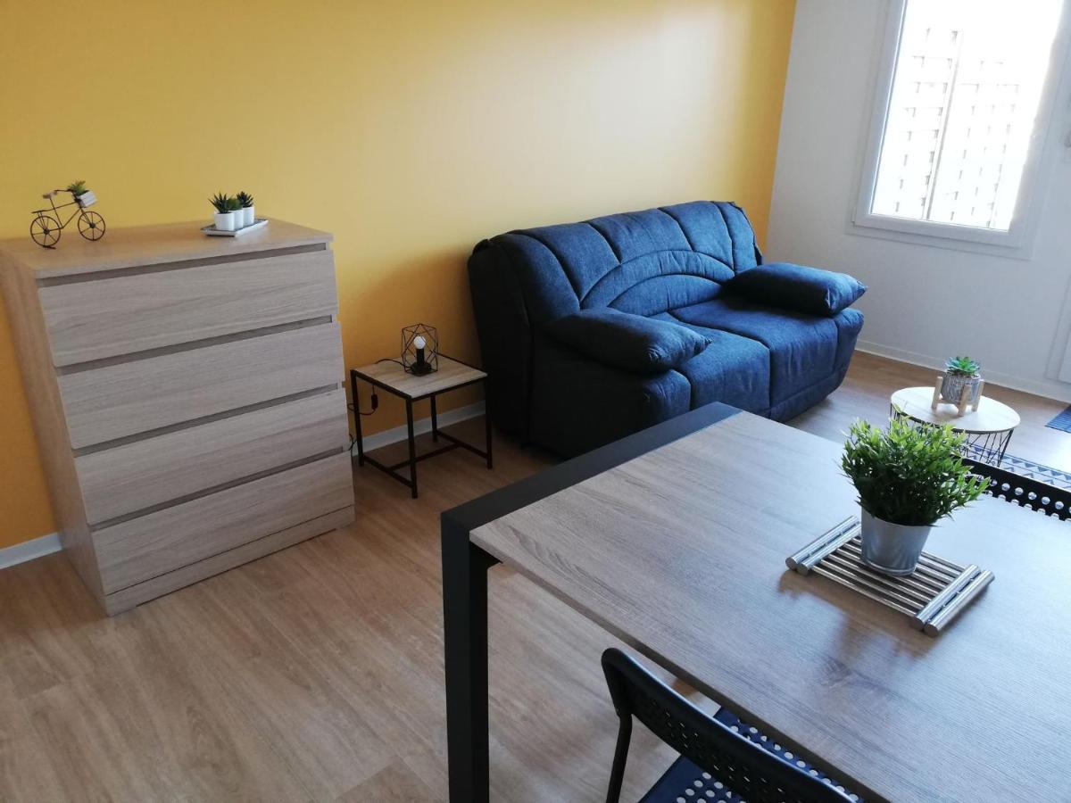 Studios Les 3 Eclats Saint-Laurent-sur-Sevre Luaran gambar